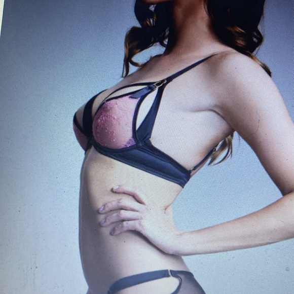 NIB Custom Tatu Couture Laetitia Thong - Picture 3 of 17